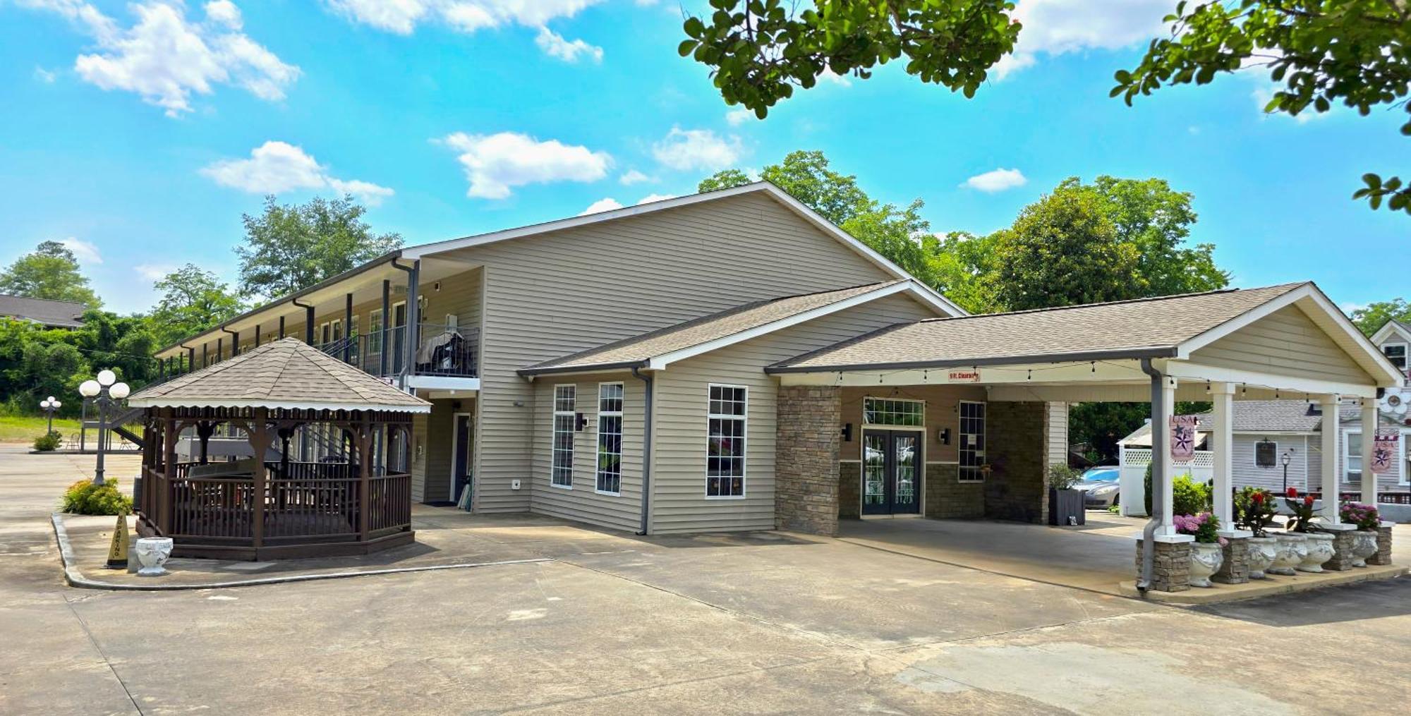 Meriwether Country Inn Warm Springs Exterior photo